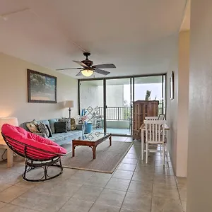 With Pool Steps From Carlsmith Park Apartment Hilo